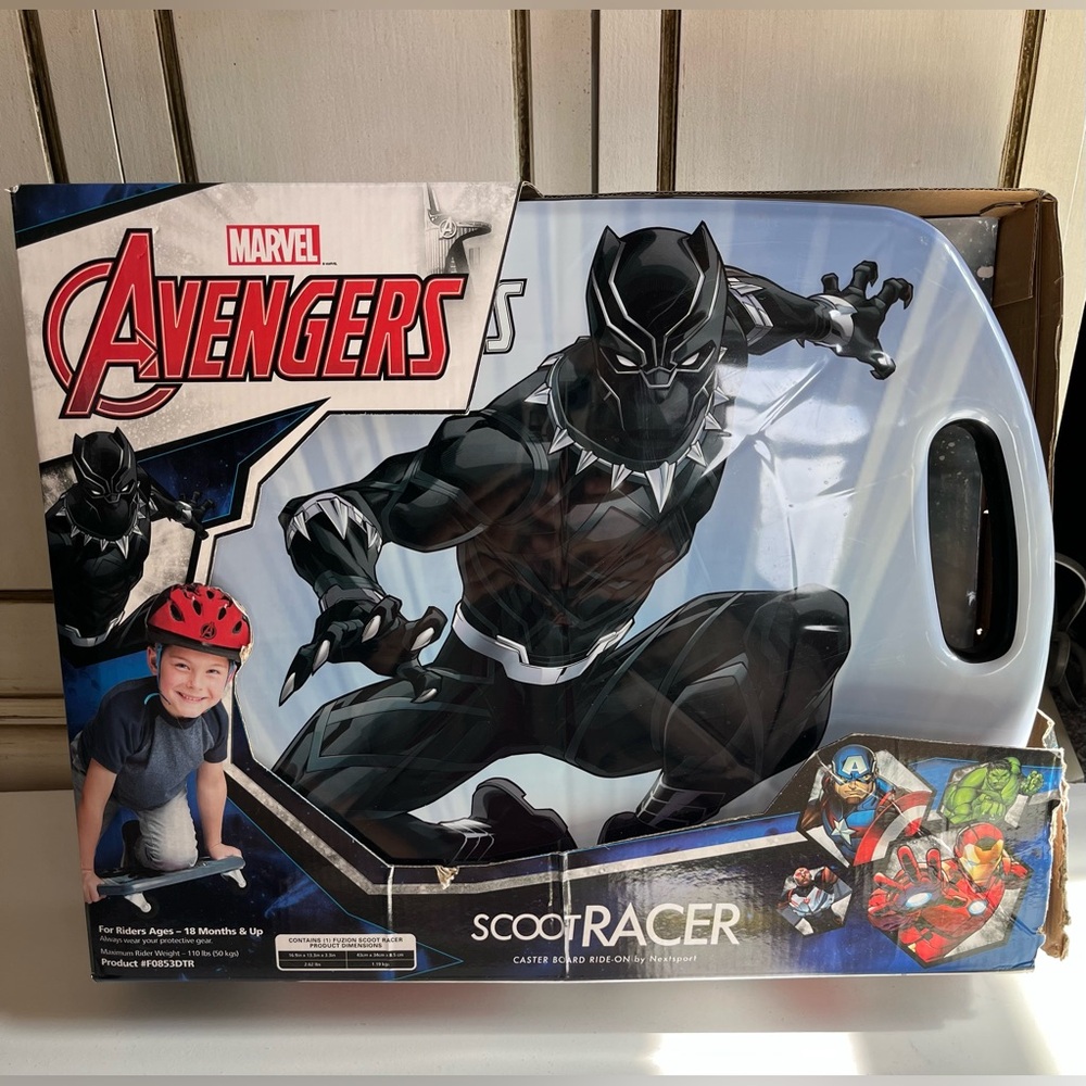 New In Box Disney SCOOT RACER Black Panther Indoor/Outdoor Scooter -sit, Kneel